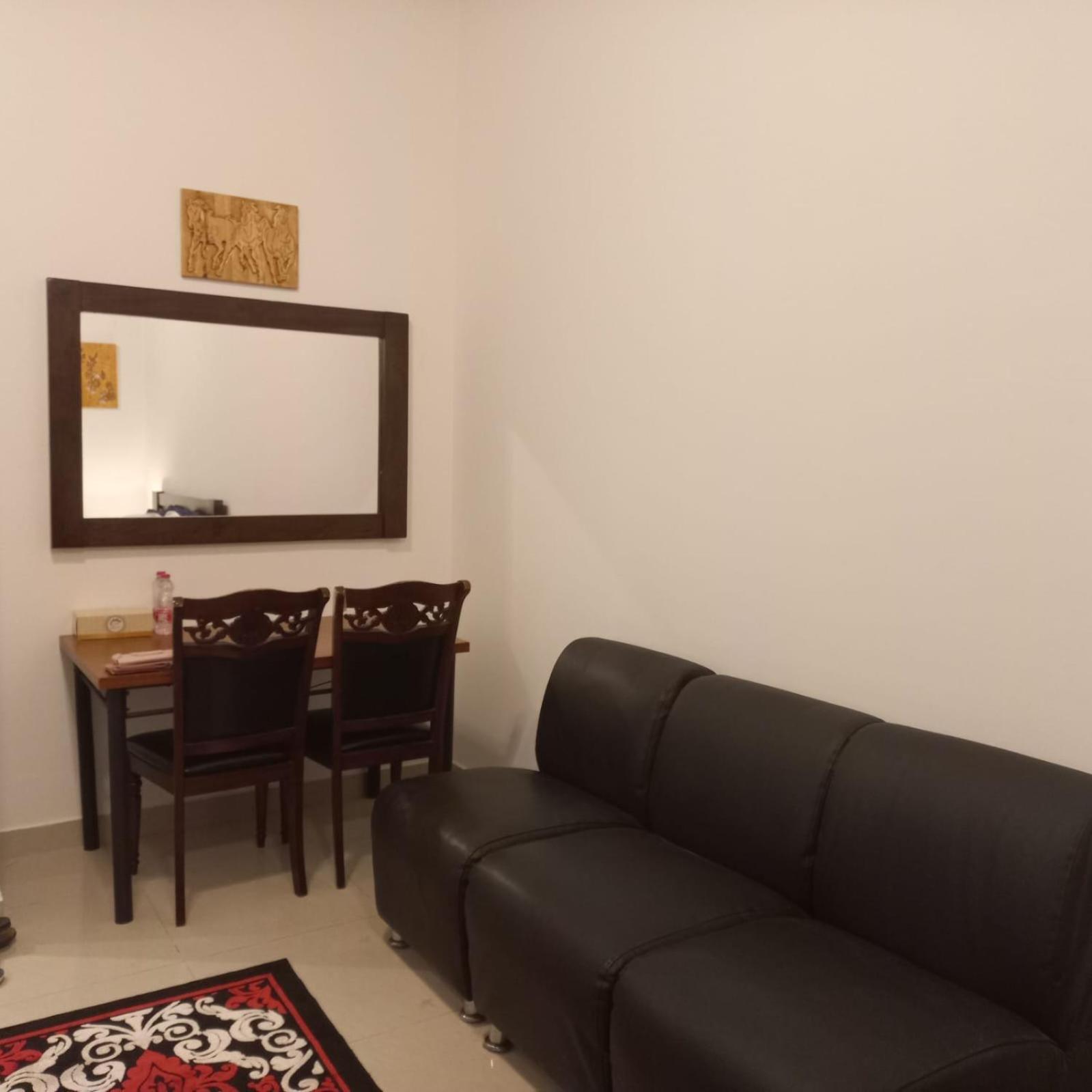 Sea View 1 Royal Breeze Апартаменти